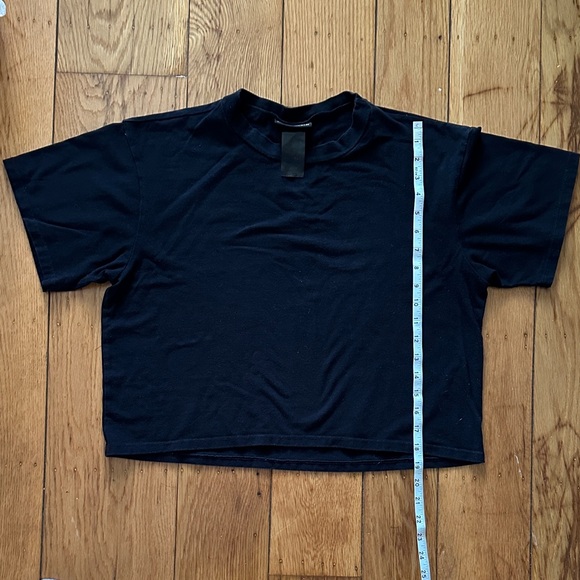 Nooworks Cropped Tee - Picture 4 of 5